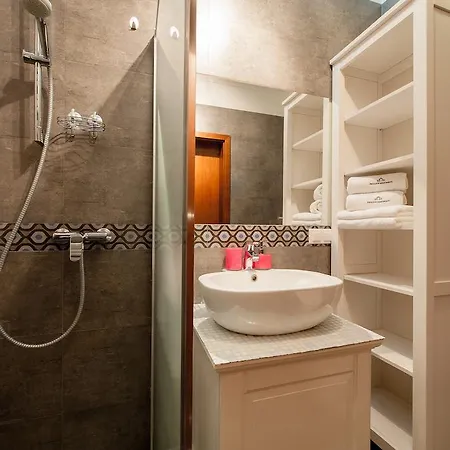 Exclusive - Wola Apartment