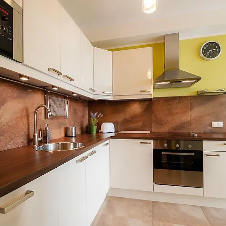 Exclusive - Wola Apartmán